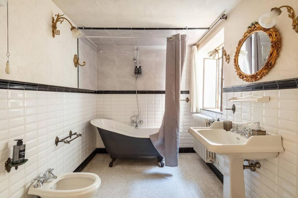 Central Elegant Apartment - Liberty House Μπολόνια Εξωτερικό φωτογραφία