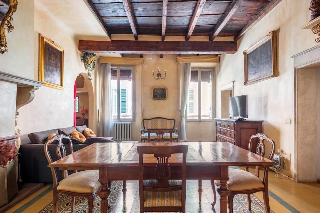 Central Elegant Apartment - Liberty House Μπολόνια Εξωτερικό φωτογραφία